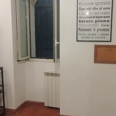 Civico 18 Apartman *