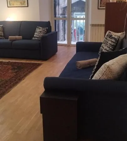 Apartman Civico 18 *