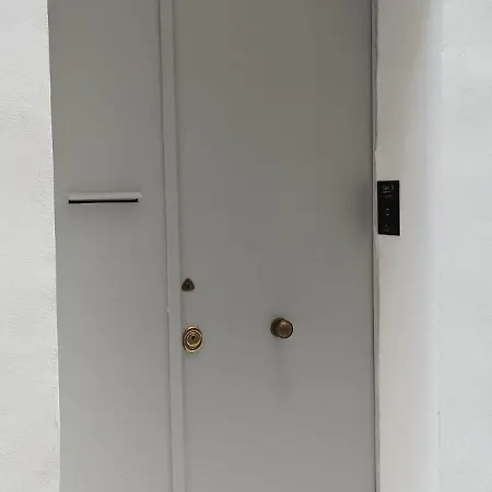 Apartman Civico 18 *